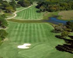 The park offers a huge Golf Course with 18 holes, The park offers a huge Golf Course with 18 holes, restrooms, showers, lounge, and patio. Moreover, it also has other sports centers like hard courts,